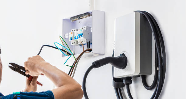 Best Licensed Electrician  in Riverside, IL